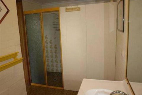ANCHORAGE 1 - Accommodation Kalgoorlie 4