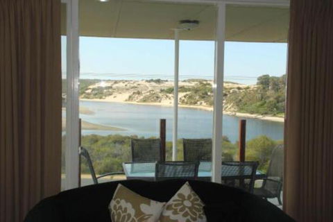 River Panorama Beach House - Accommodation Kalgoorlie 0