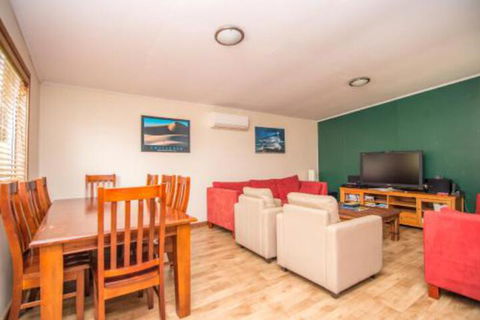 The Gee Beach House - Accommodation Kalgoorlie 5