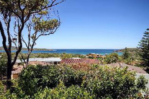 3 Bedroom House At Garuwa Street - Accommodation Kalgoorlie 0
