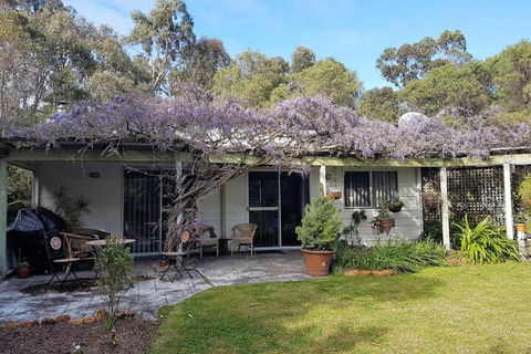 Wisteria Cottage Augusta - Accommodation Kalgoorlie 6