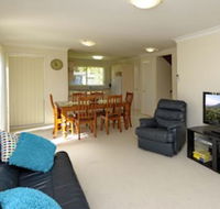 Pebble Parade1 / 8 - Accommodation Kalgoorlie