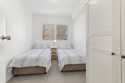 South Pacific Unit 5 / 13 Shoal Bay Road - Accommodation Kalgoorlie 0