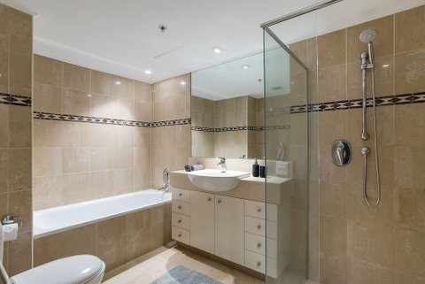 Apartment CBD - Pitt - Accommodation Kalgoorlie 4