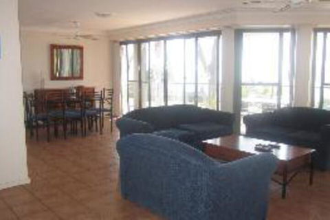 3 Bedroom House Shoal Bay Palm Beach - Accommodation Kalgoorlie 1