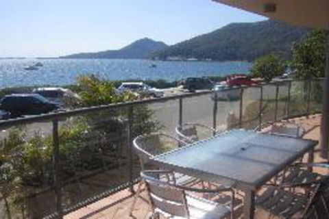 3 Bedroom House Shoal Bay Palm Beach - Accommodation Kalgoorlie 0