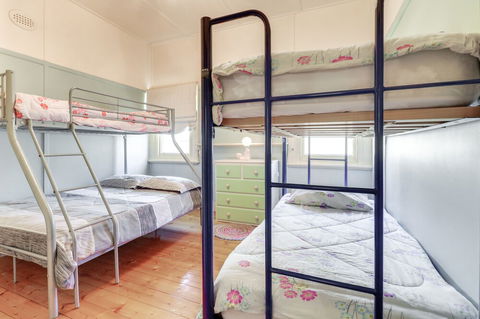 Beacon Cottage - Accommodation Kalgoorlie 3