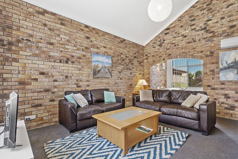 The Pines 5 / 4 Messines Street - Accommodation Kalgoorlie 3