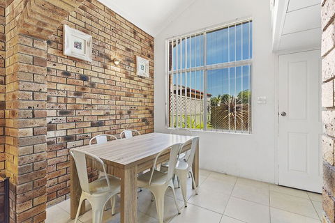 The Pines 5 / 4 Messines Street - Accommodation Kalgoorlie 2