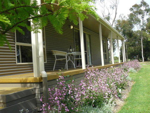 Camawald Coonawarra Cottage B & B - Accommodation Kalgoorlie 2