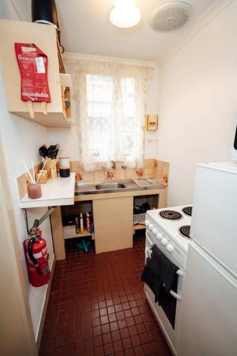 Little Chapel On Durham Netflix Wifi Cosy! - Accommodation Kalgoorlie 6