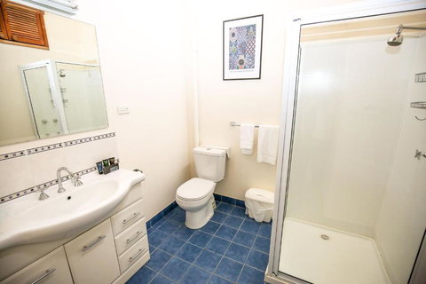 Cedar Holiday Units Apartment 1 - Accommodation Kalgoorlie 6