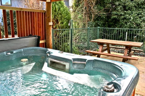 Cedar Holiday Units Apartment 1 - Accommodation Kalgoorlie 2