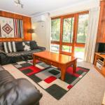 Cedar Holiday Units Apartment 1 - Accommodation Kalgoorlie 0