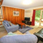 Cedar Holiday Units Apartment 2 - Accommodation Kalgoorlie 0