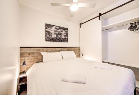 Snow Ski Apartments 07 - Accommodation Kalgoorlie 1