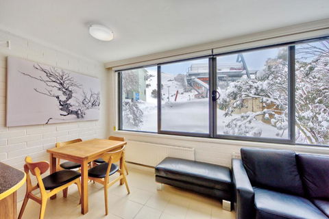 Snow Ski Apartments 07 - Accommodation Kalgoorlie 2