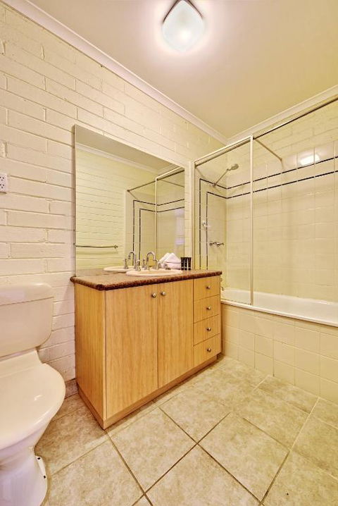 Snow Ski Apartments 14 - Accommodation Kalgoorlie 1