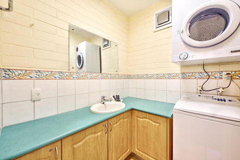 Snow Ski Apartments 25 - Accommodation Kalgoorlie 6