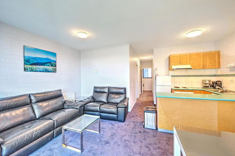 Snow Ski Apartments 25 - Accommodation Kalgoorlie 2