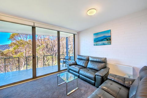 Snow Ski Apartments 25 - Accommodation Kalgoorlie 1