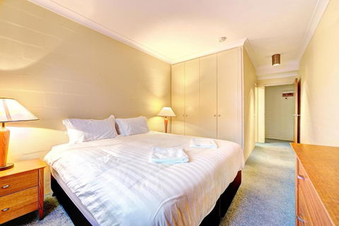 Snow Ski Apartments 41 - Accommodation Kalgoorlie 1