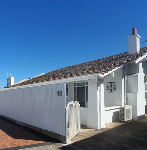 The Cottage - Accommodation Kalgoorlie 2