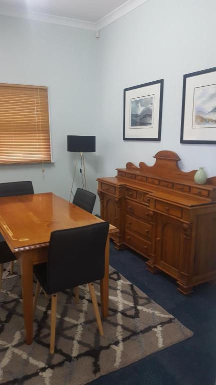 The Cottage - Accommodation Kalgoorlie 4