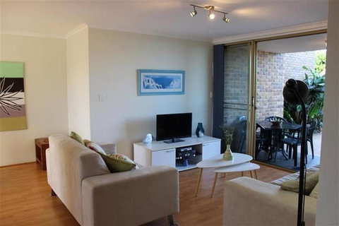 OCEANSIDE 5 - Accommodation Kalgoorlie 2