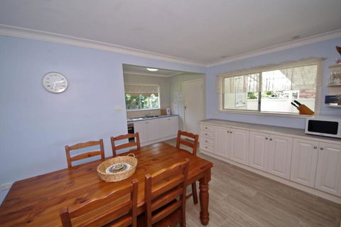 Billys On Main 44 Main Street - Accommodation Kalgoorlie 3