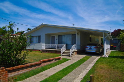 Billys On Main 44 Main Street - Accommodation Kalgoorlie 5