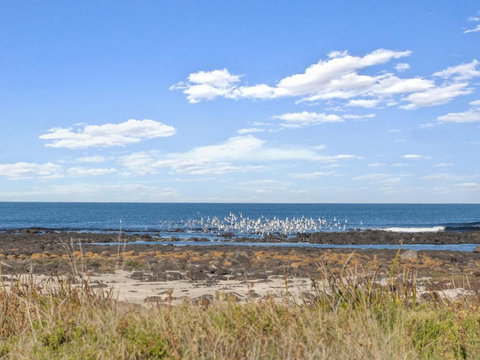 Julieanne South Beach Home Made For Families - Accommodation Kalgoorlie 3