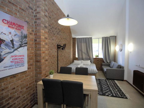 Gables 11 On Clyde Street - Accommodation Kalgoorlie 2