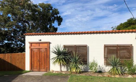 Alicante - Accommodation Kalgoorlie 0