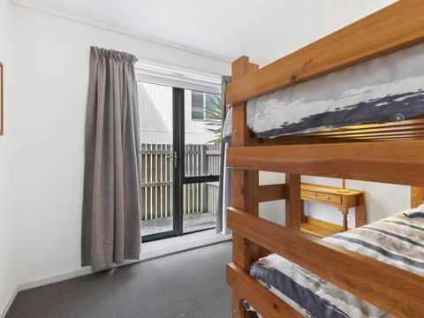 APARTMENT 23 PACIFIC APARTMENTS Sit On The Deck & Soak In The View - Accommodation Kalgoorlie 1