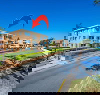 South Pacific Unit 2 / 13 15 Shoal Bay Road - Accommodation Kalgoorlie