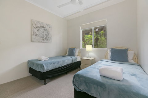 Charming Noosa Heads Apartment Laguna Bay Views Unit 6 Taralla 18 Edgar Bennett Avenue - Accommodation Kalgoorlie 3