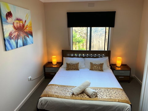 The Gazebo Place - Spacious 4 Bedroom Near Murray River - Accommodation Kalgoorlie 6