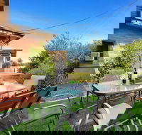 The Gazebo Place - Spacious 4 Bedroom near Murray River - Accommodation Kalgoorlie