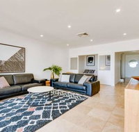 Sapphire Seas Beach House - Accommodation Kalgoorlie