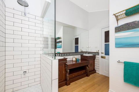Gorgeous Home 3 Mins To Strand - Accommodation Kalgoorlie 6