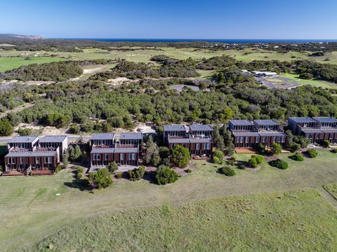 DREW Stay On St. Andrews Top Rated Golf Course - Accommodation Kalgoorlie 3