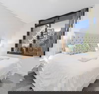 HomeHotel Stylish Apt next to Train  Westfield - Accommodation Kalgoorlie