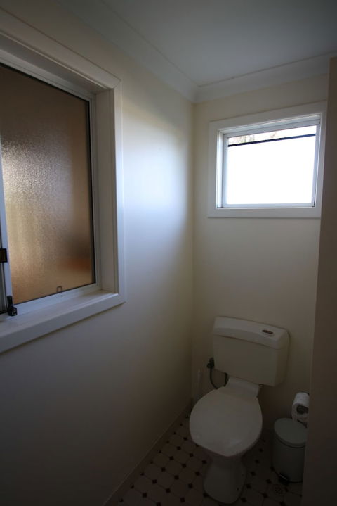 The Beach House Ledge Point - Accommodation Kalgoorlie 0