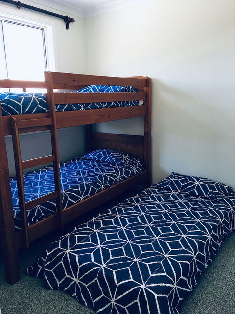 The Beach House Ledge Point - Accommodation Kalgoorlie 6