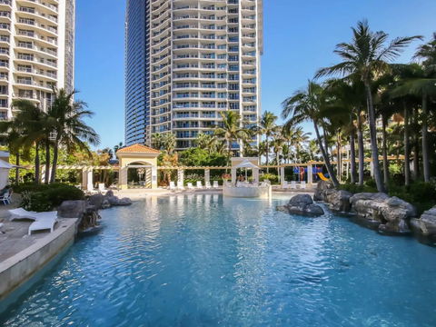 2 Bedroom Gold Coast Resort Apartment - Accommodation Kalgoorlie 1