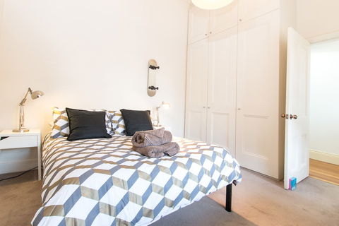 HUNTER In The Heart Of Collingwood Fitzroy - Accommodation Kalgoorlie 3