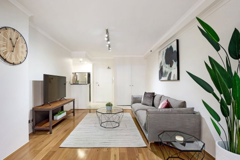Modern 1 Bdrm In Vibrant Darlinghurst - PEL - Accommodation Kalgoorlie 0