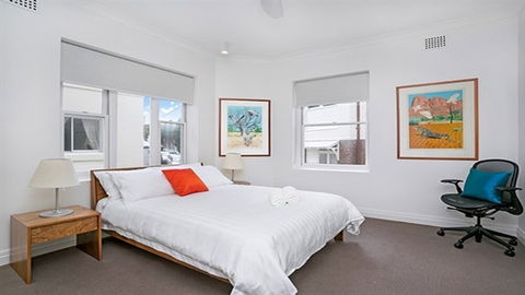 Modern Apartment With Sydneys Finest Views CP308 - Accommodation Kalgoorlie 2