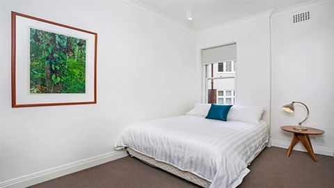 Modern Apartment With Sydneys Finest Views CP308 - Accommodation Kalgoorlie 4